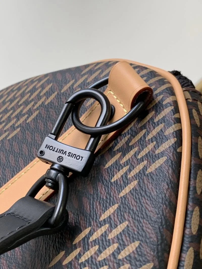 Louis Vuitton Travel Bags Sophisticated 42205