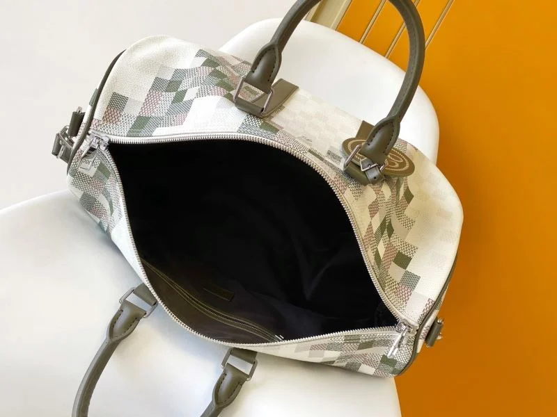 FlexibleFit Louis Vuitton Travel Bags 42215