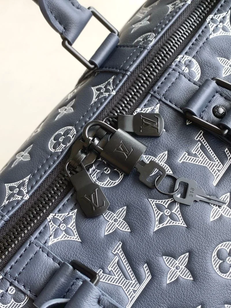 Comfortable Louis Vuitton Travel Bags 42176