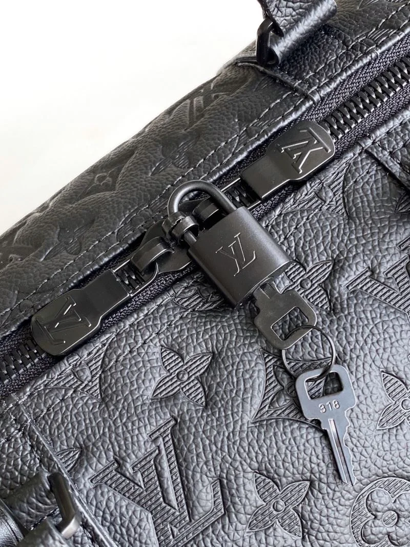 Louis Vuitton Travel Bags Casual 42212