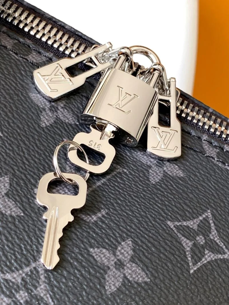 MultiPurpose Louis Vuitton Travel Bags 42173