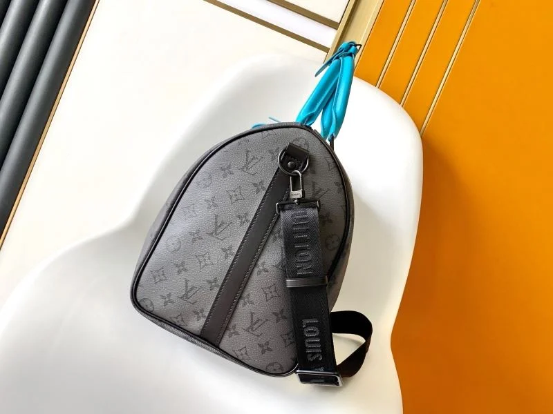 Resilient Louis Vuitton Travel Bags 42160