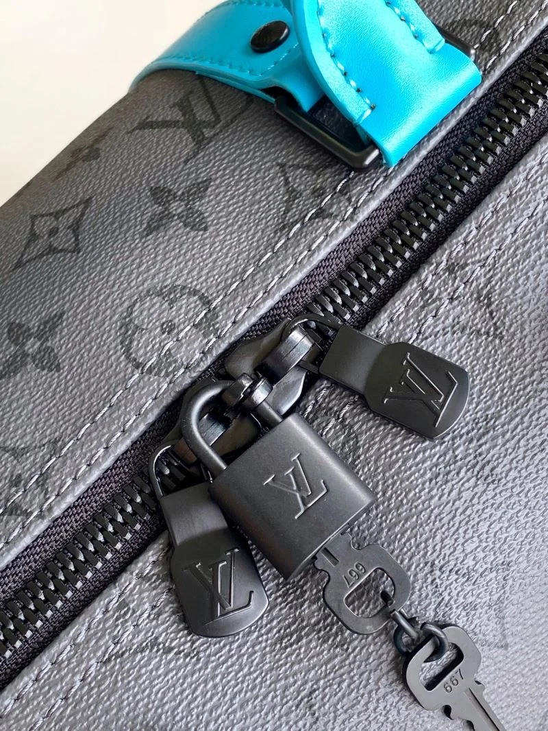 Resilient Louis Vuitton Travel Bags 42160