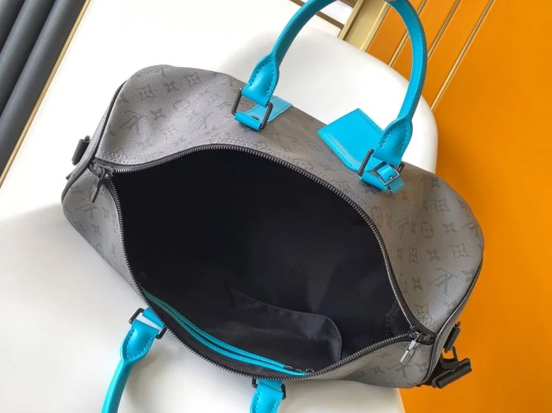 Resilient Louis Vuitton Travel Bags 42160