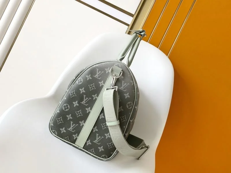 Functional Louis Vuitton Travel Bags 42196