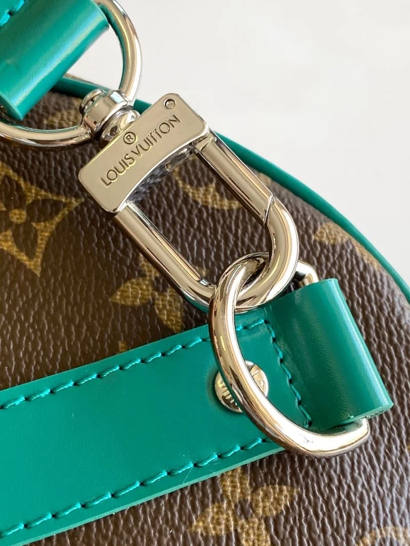 Louis Vuitton Travel Bags Lightweight 37602