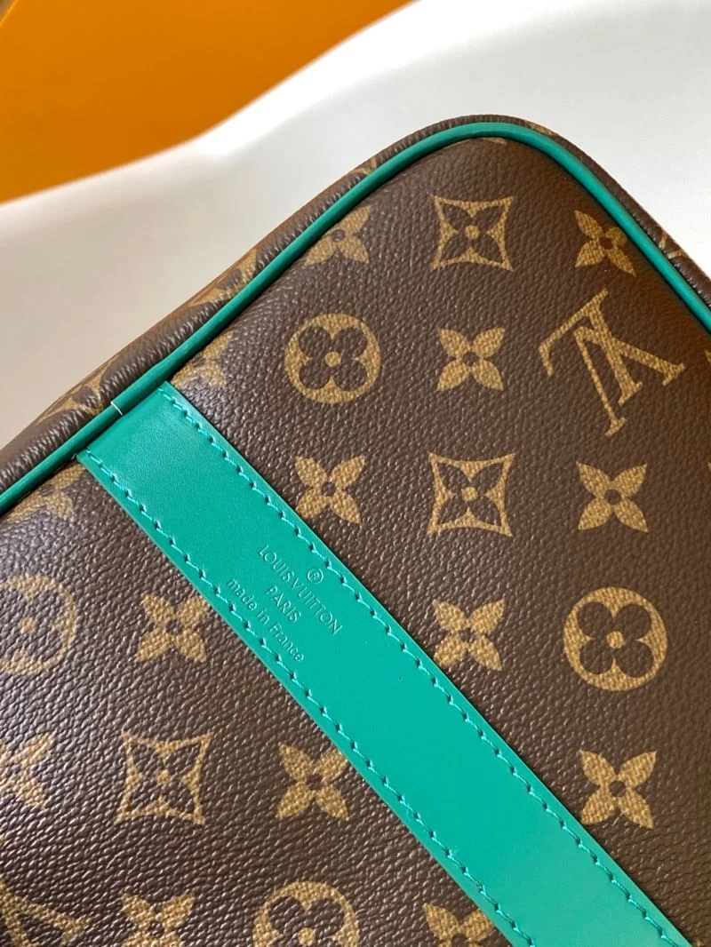 Louis Vuitton Travel Bags Lightweight 37602