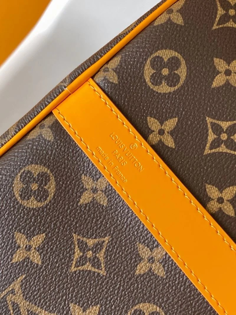 Soft Louis Vuitton Travel Bags 42151
