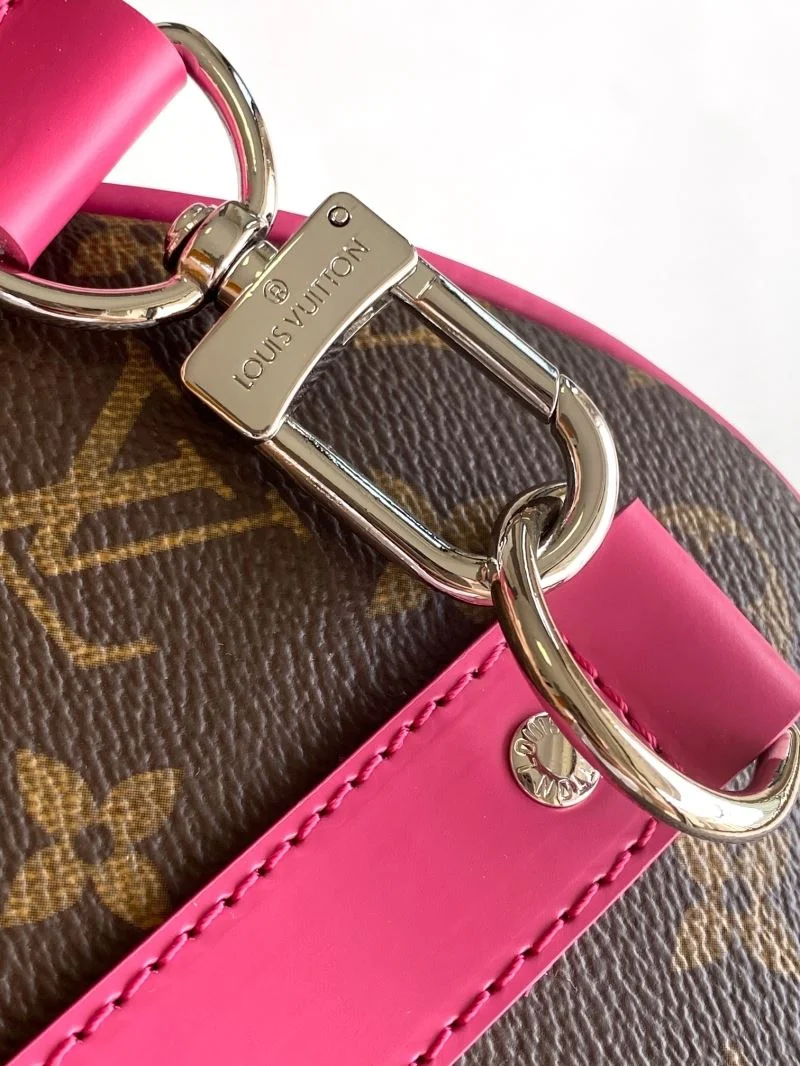 WeatherProof Louis Vuitton Travel Bags 42150
