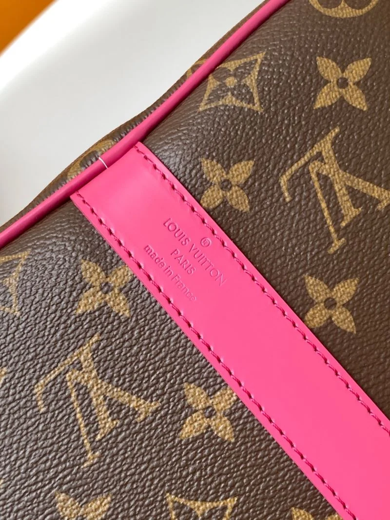 WeatherProof Louis Vuitton Travel Bags 42150
