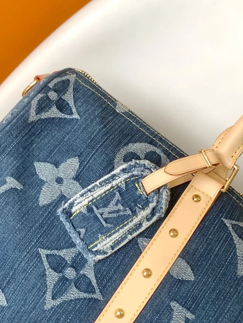 Louis Vuitton Travel Bags EyeCatching 42130