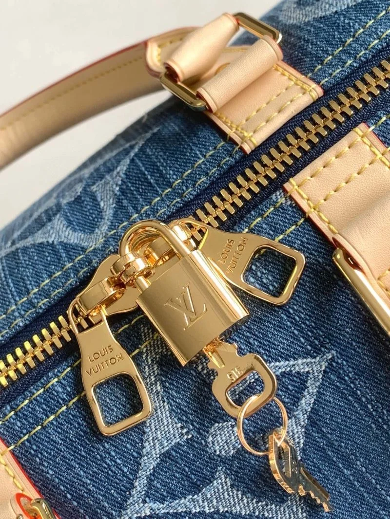 Louis Vuitton Travel Bags EyeCatching 42130