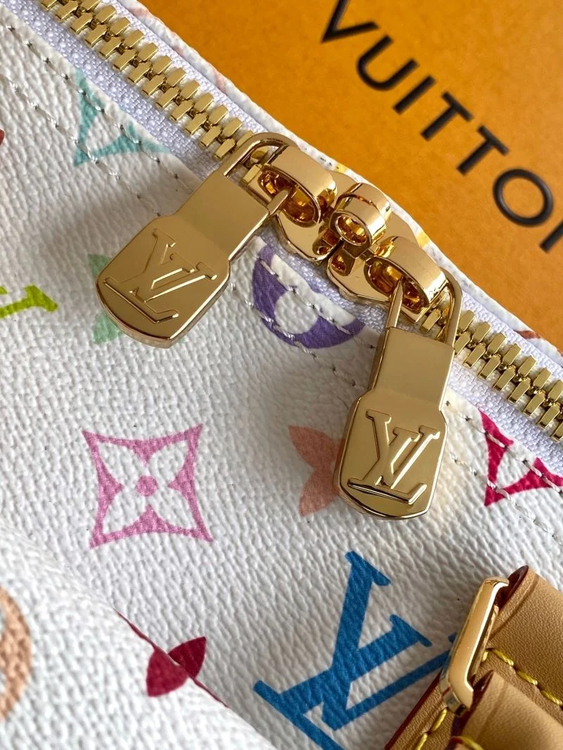 Tailored Louis Vuitton Travel Bags 42217