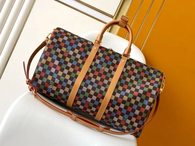Compact Louis Vuitton Travel Bags 42135