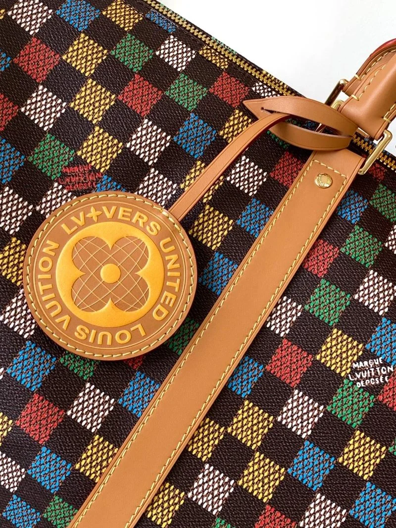 Compact Louis Vuitton Travel Bags 42135