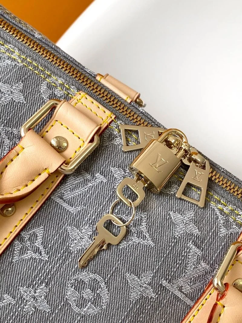 Louis Vuitton Travel Bags Seasonal 42129