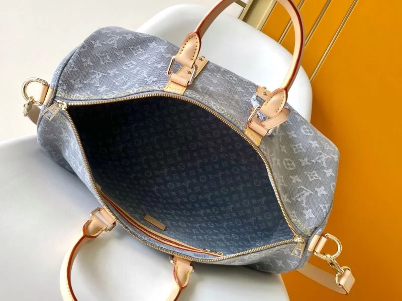 Louis Vuitton Travel Bags Seasonal 42129