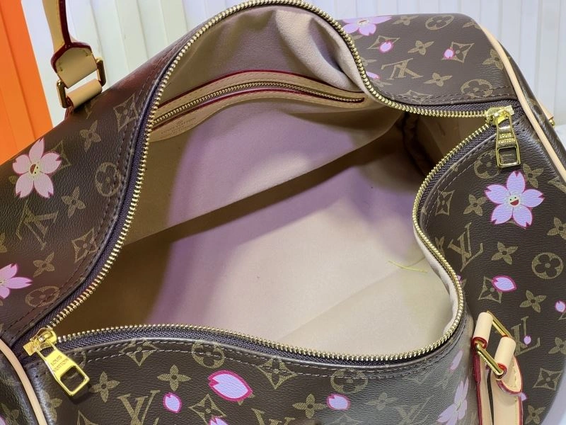 Sleek Louis Vuitton Travel Bags 79953