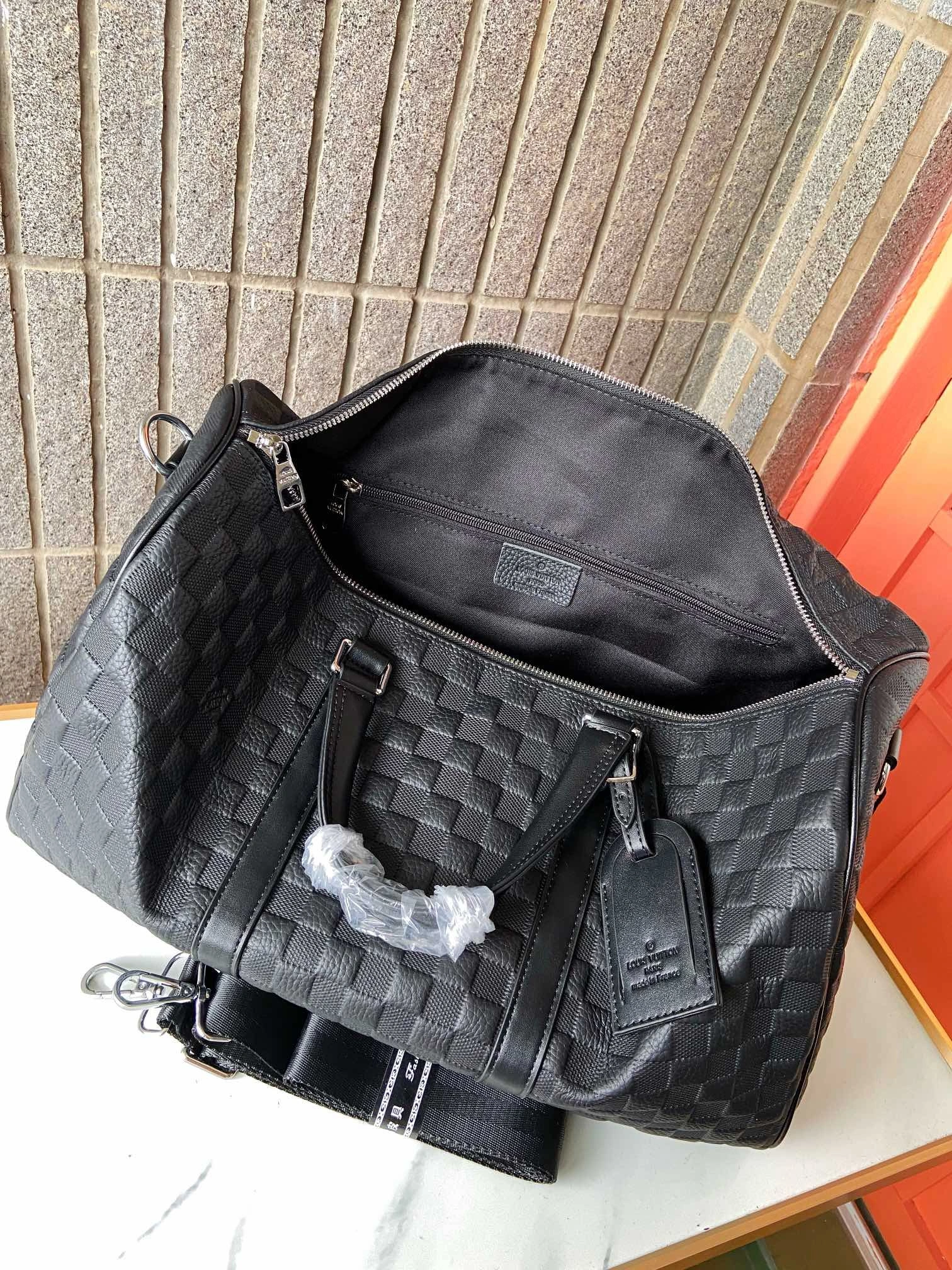 Louis Vuitton Travel Bags Lightweight 92832