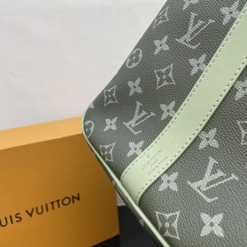 Louis Vuitton Travel Bags Fashionable 41674