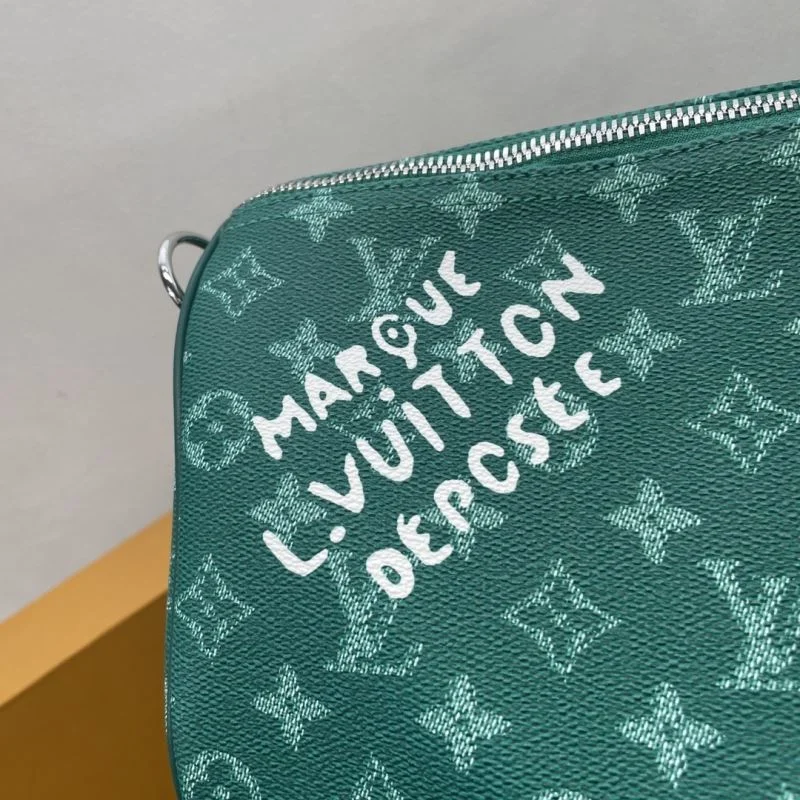 Louis Vuitton Travel Bags Stylish 41687