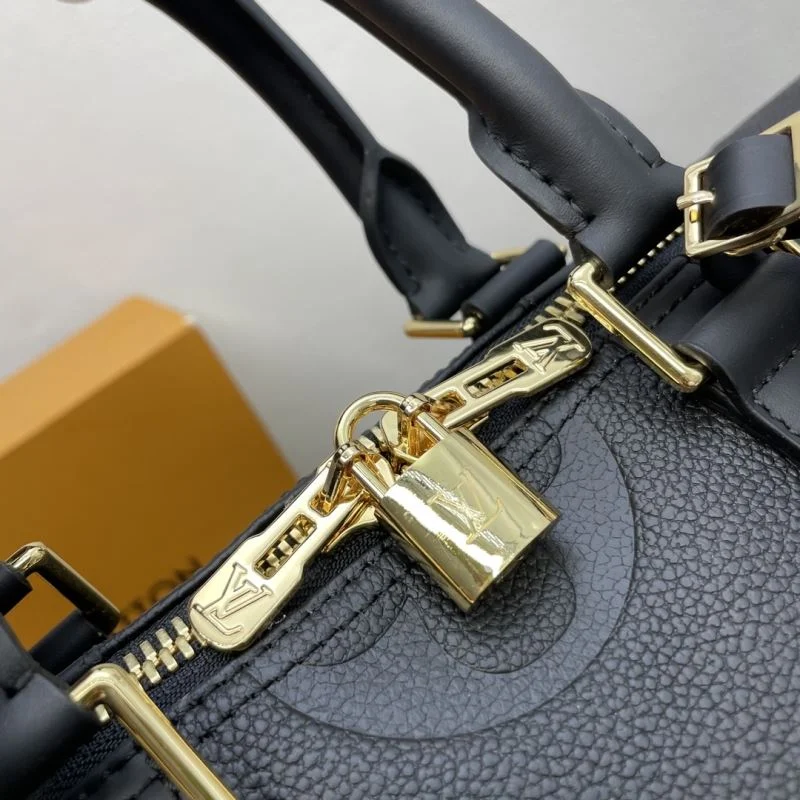 Sustainable Louis Vuitton Travel Bags 41686