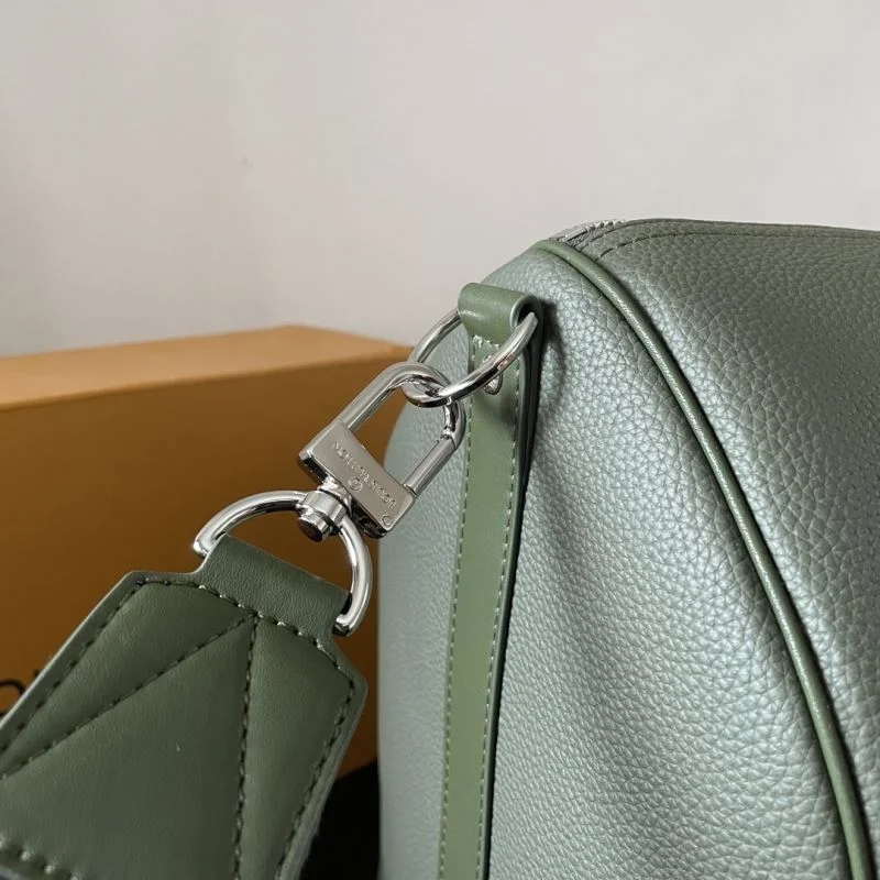 GoodFit Louis Vuitton Travel Bags 41471