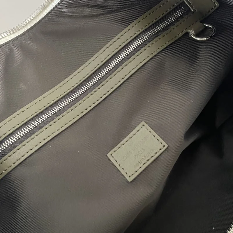 Louis Vuitton Travel Bags RelaxedFit 41501