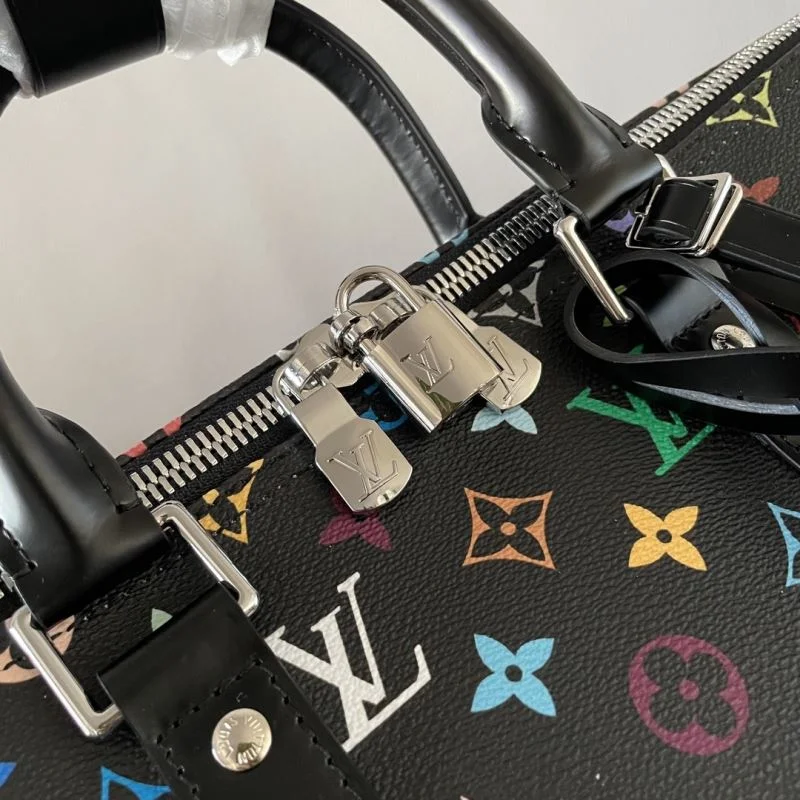 Flexible Louis Vuitton Travel Bags 41504