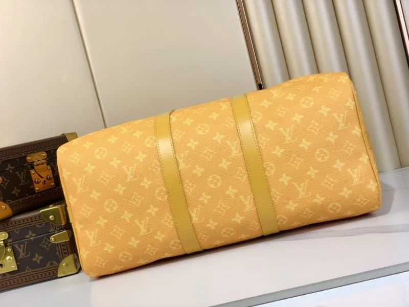 Sporty Louis Vuitton Travel Bags 41002