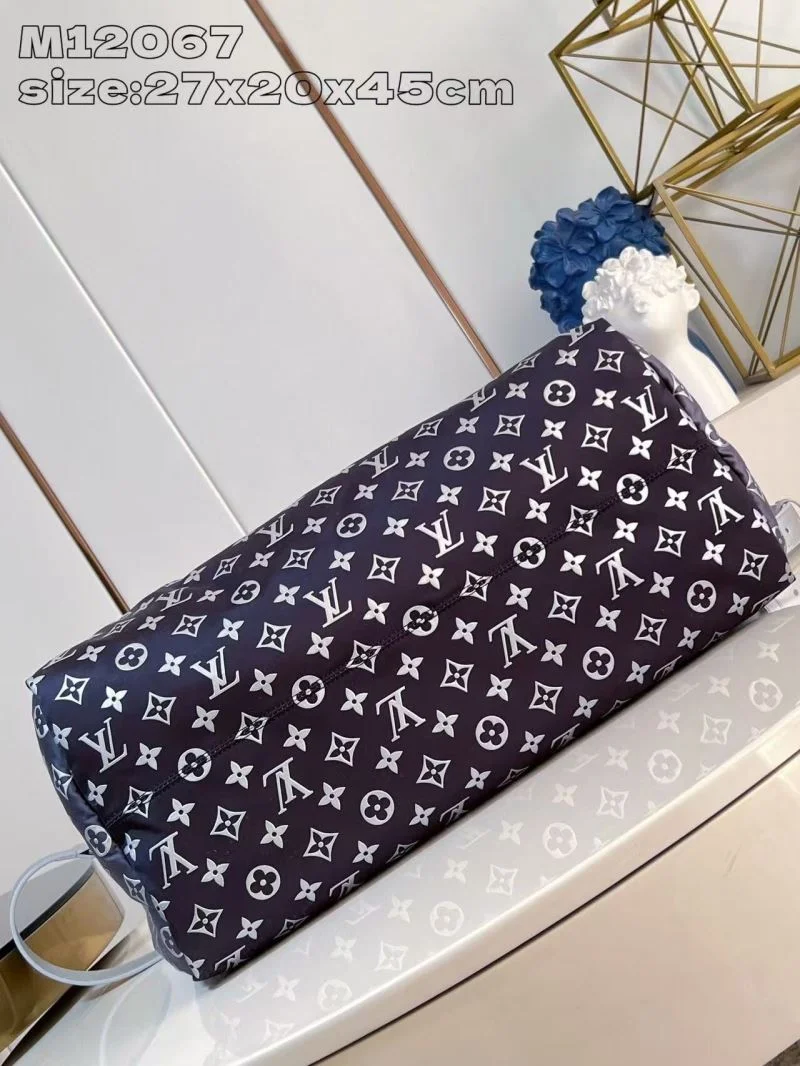 SmoothTexture Louis Vuitton Travel Bags 40987
