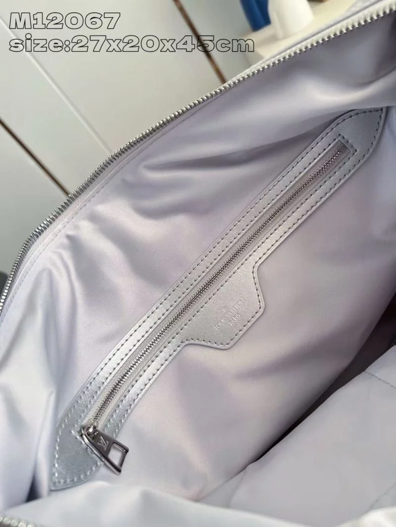 SmoothTexture Louis Vuitton Travel Bags 40987