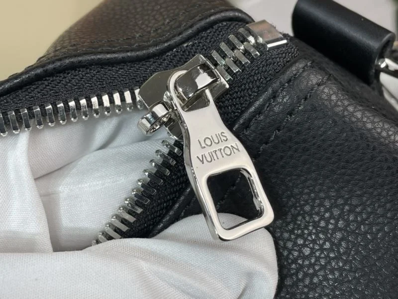 Louis Vuitton Travel Bags Trendsetting 40264