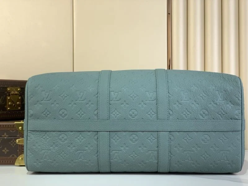 Louis Vuitton Travel Bags ModernLook 40265