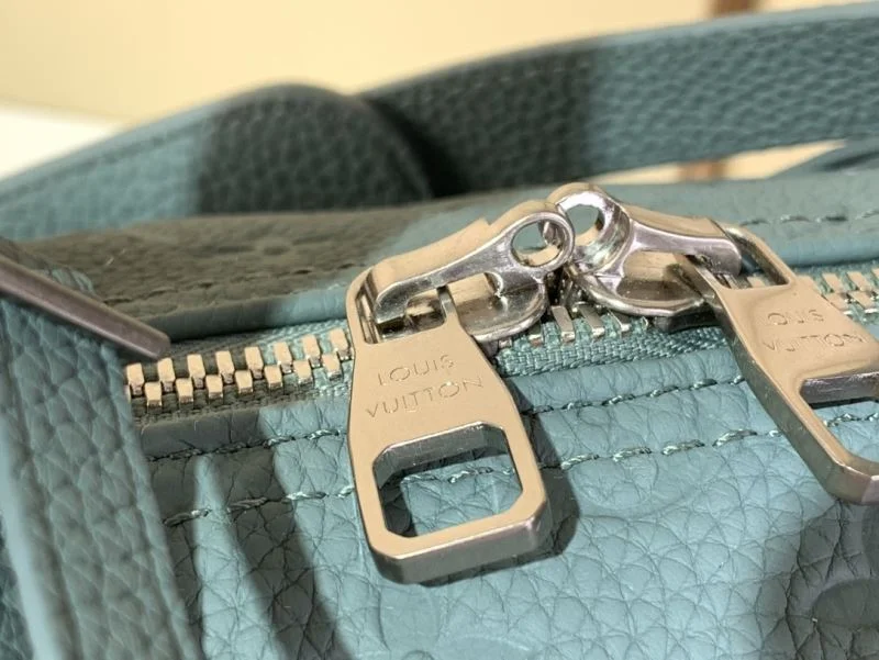 Louis Vuitton Travel Bags ModernLook 40265