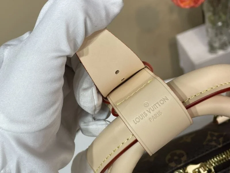 Practical Louis Vuitton Travel Bags 40262