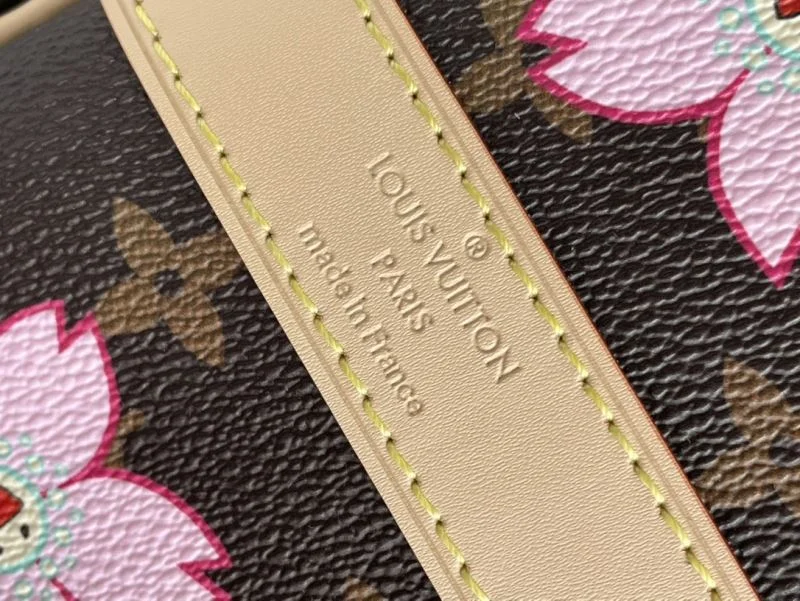 Practical Louis Vuitton Travel Bags 40262