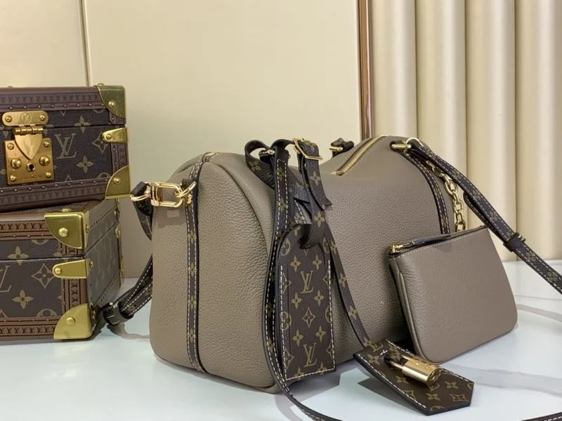 Louis Vuitton Travel Bags TimelessDesign 40260