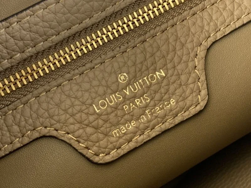 Louis Vuitton Travel Bags TimelessDesign 40260