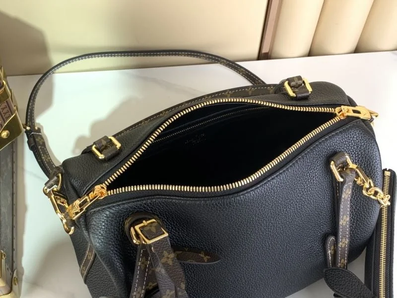Louis Vuitton Travel Bags Lightweight 40259