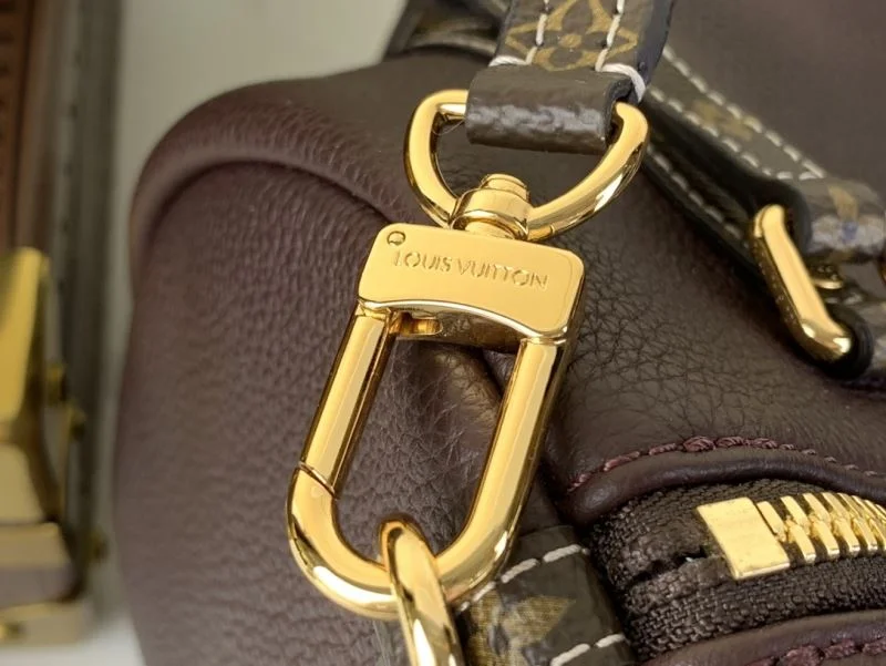 Unisex Louis Vuitton Travel Bags 40253