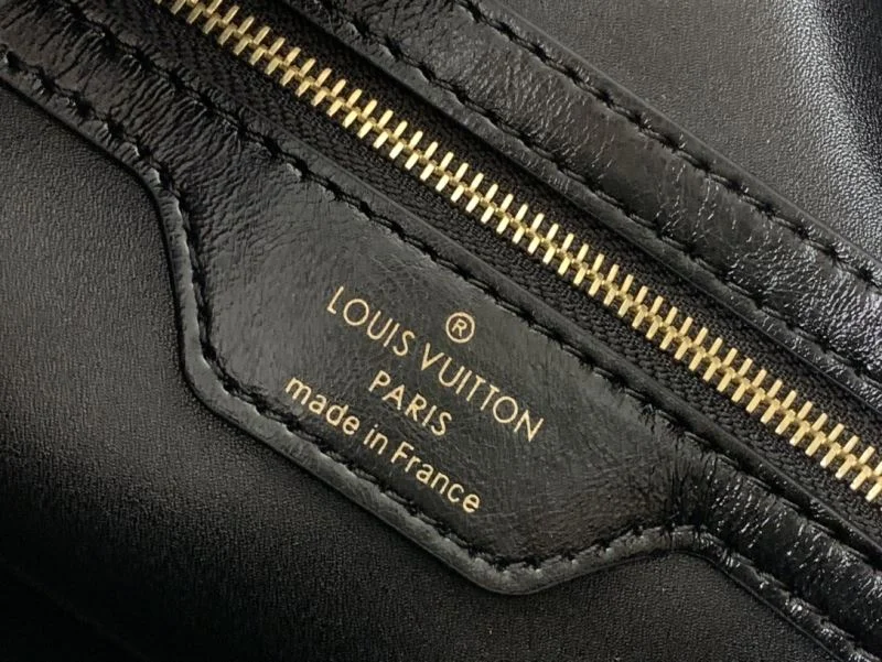 Louis Vuitton Travel Bags Sustainable 40291