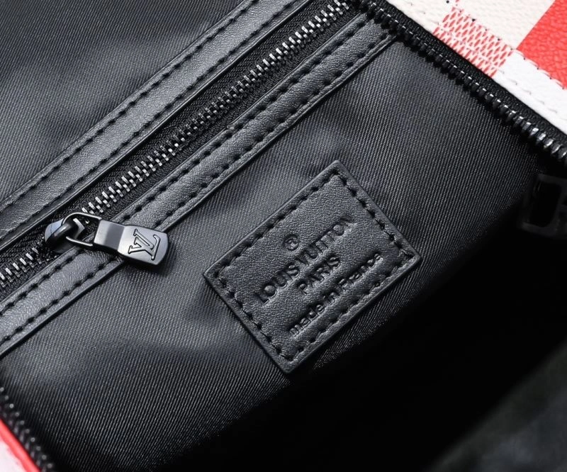 UrbanChic Louis Vuitton Travel Bags 79122