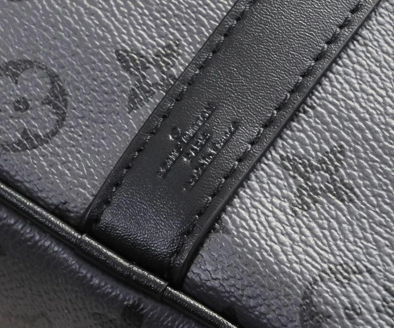 Louis Vuitton Travel Bags Comfortable 79127