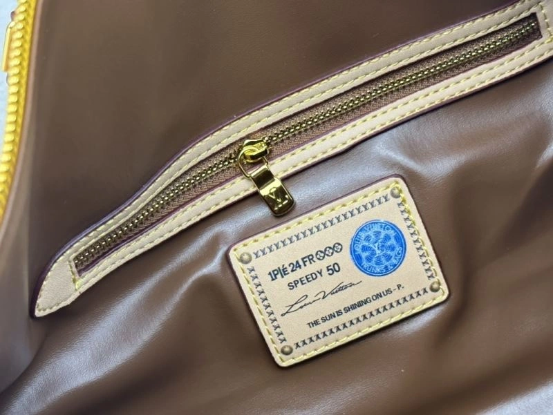 Louis Vuitton Travel Bags EasyCare 79088
