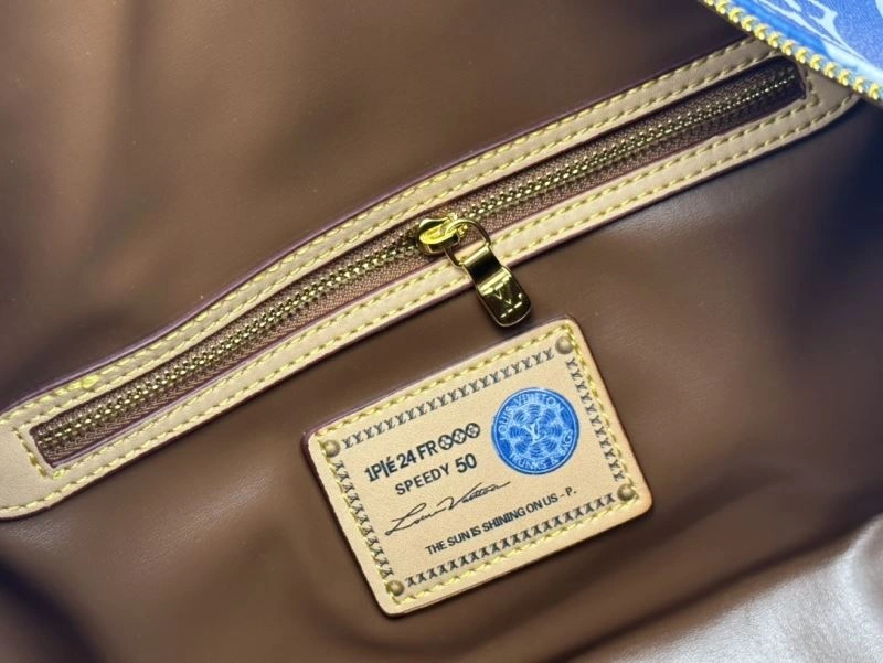 OnTrend Louis Vuitton Travel Bags 79083