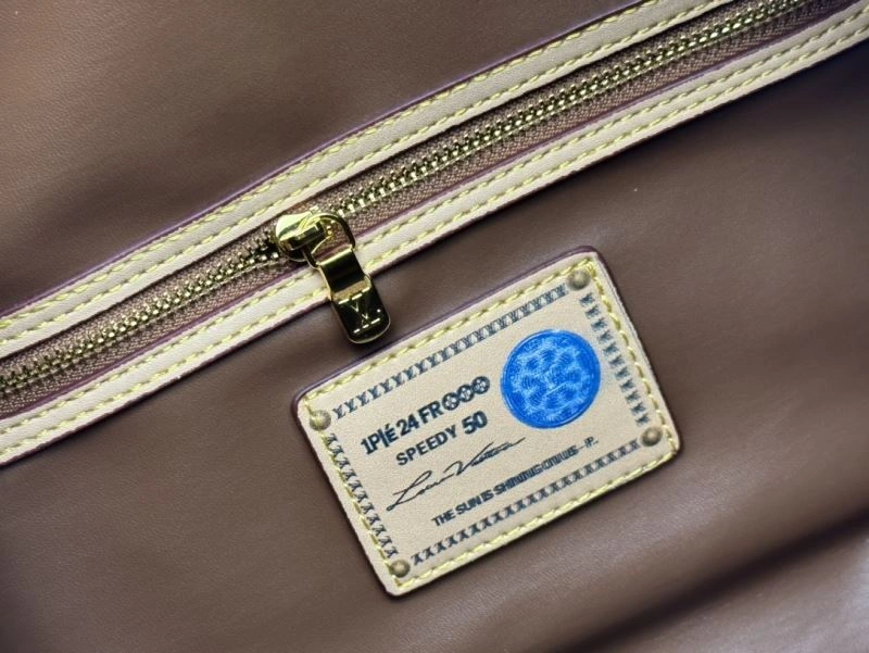 MultiPurpose Louis Vuitton Travel Bags 79092