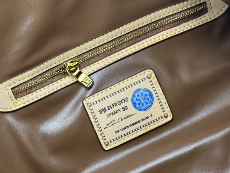 SoftTouch Louis Vuitton Travel Bags 79084