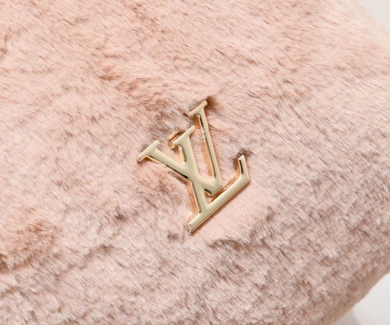 Louis Vuitton Travel Bags Versatile 79079