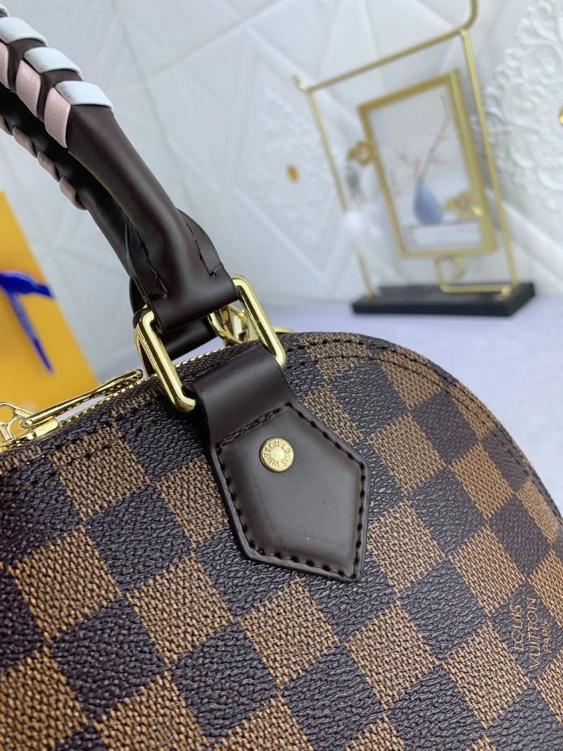 Louis Vuitton Travel Bags Cozy 79080